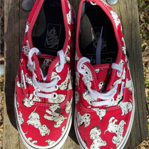 101 Dalmatians Vans red size 6W - Picture 2 of 6